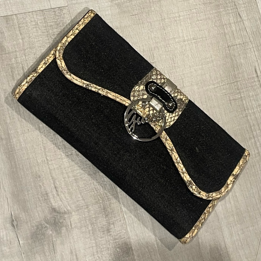 Guess Wallet